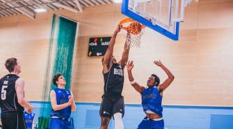 FeaturedIntro_AthleteStories_SIMEON PERRY