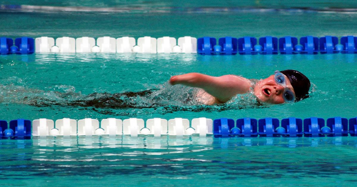 FeaturedIntroTemplate_ParaSwimming - Disability swimming_featuring Andrew Mullen.jpg